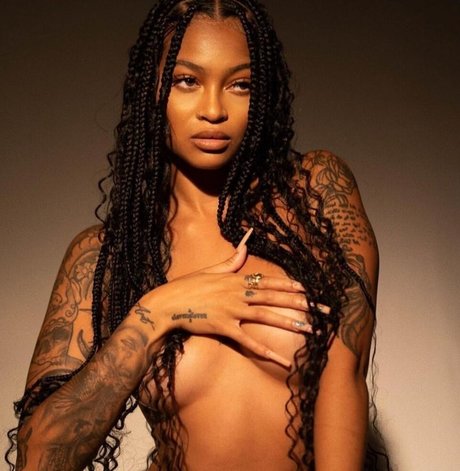 Evoni sex star pictures