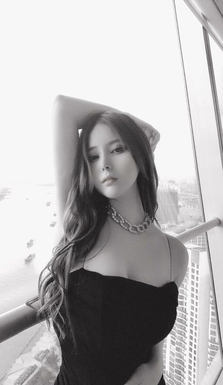 Lydia Yuna star porn images