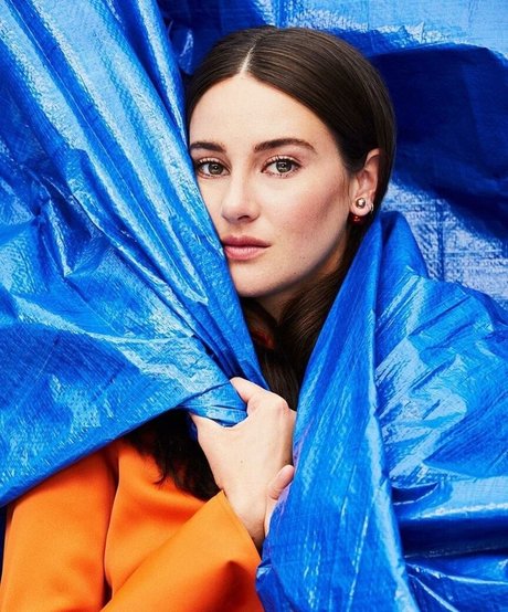 Shaliene Woodley adult model galleries