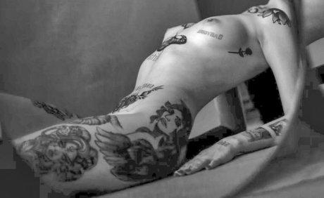 Doga Tumer art actress photo