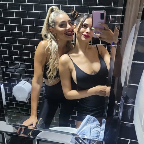 old young lesbian onlyfans xxx galleries