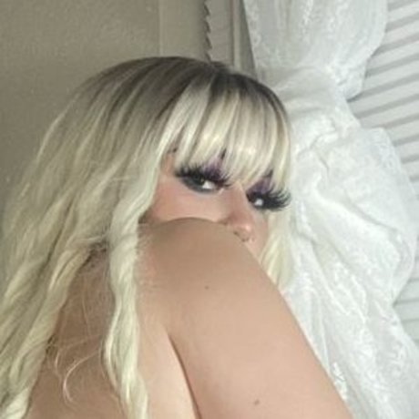 Trippyelf star pornographic galleries