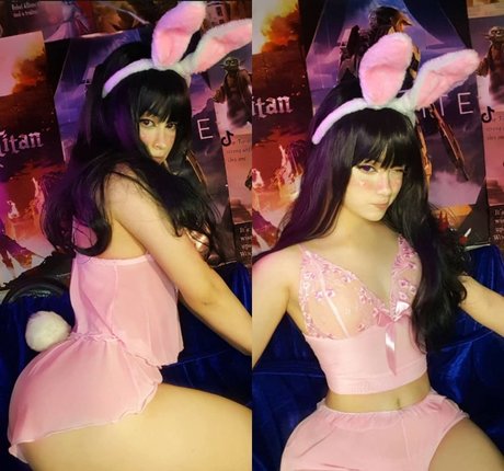 Ivon Gallardo nude model images