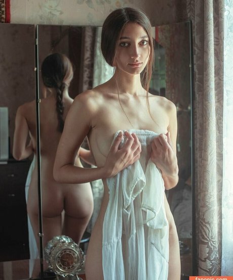 Anastasiia Zaharenko star free image