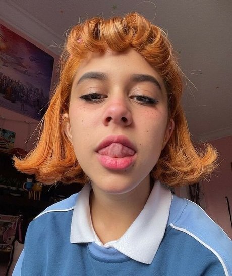 Littlebunnygirl sex model photo