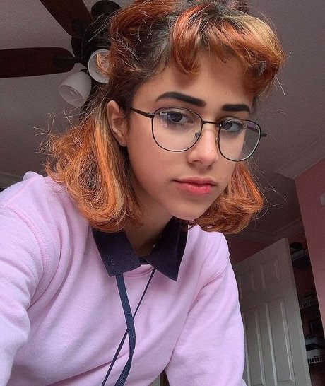 Littlebunnygirl nude star gallery