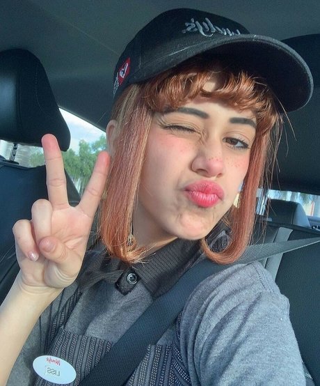 Littlebunnygirl star pic