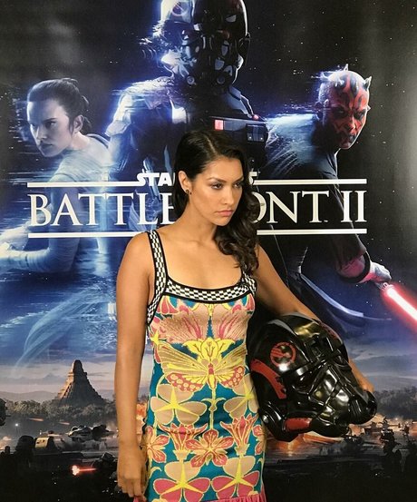 Janina Gavankar pornstar photos