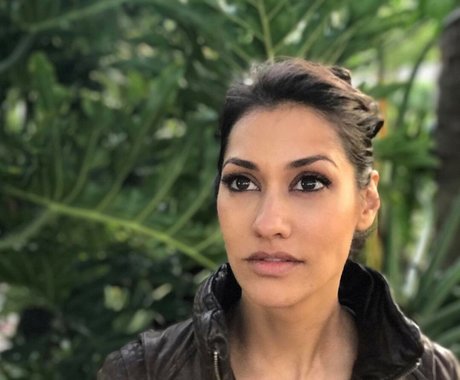 Janina Gavankar beautiful model pics