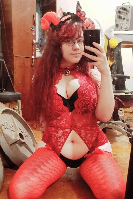 Mermaid Lunette adult star gallery