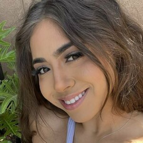 Ashlyn Kristine exclusive actress pictures