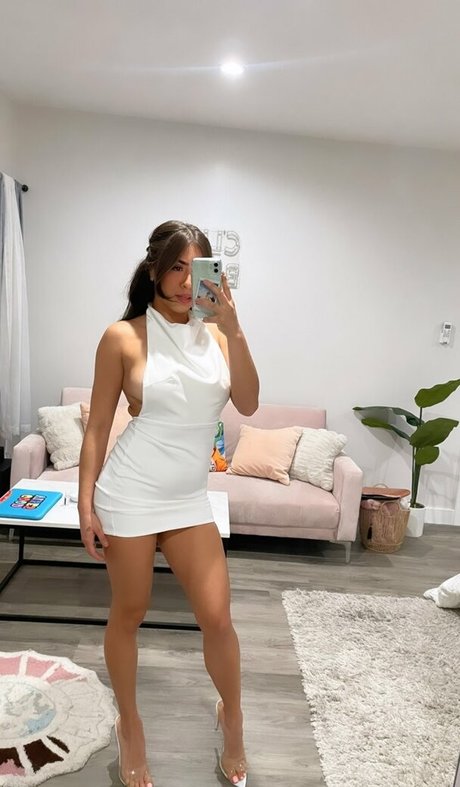 Ashlyn Kristine beautiful pornstar pictures