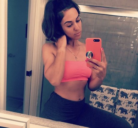 2024 top onlyfans free xxx photo