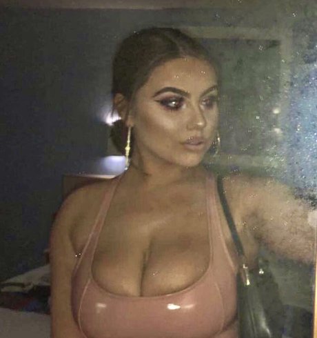 Emma Willis model exclusive img