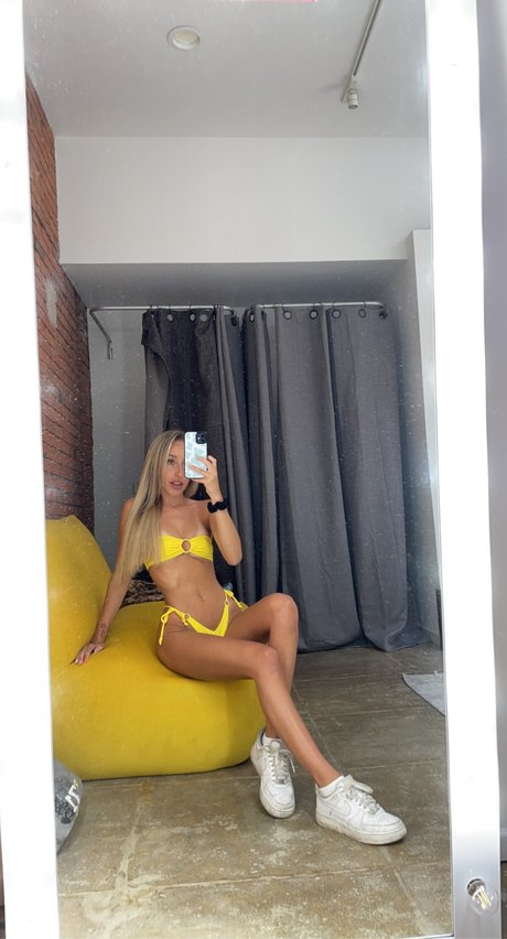 Ryan Myers beautiful star img