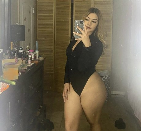 Latina California Girl pretty pornstar gallery