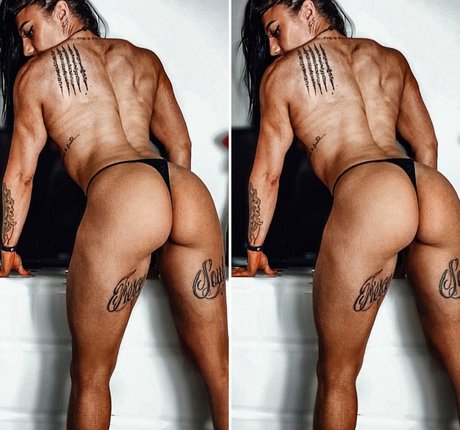 Jana Johnston model hot img