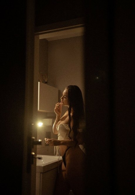 Kristina Azaronak pornstar art picture