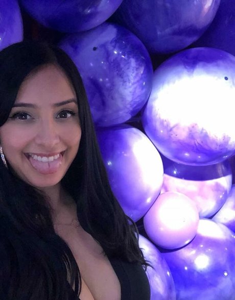 Laura Stylez model art pictures