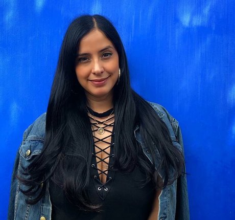 Laura Stylez Photo Gallery