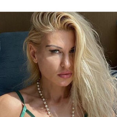 Mie Fit art actress pic