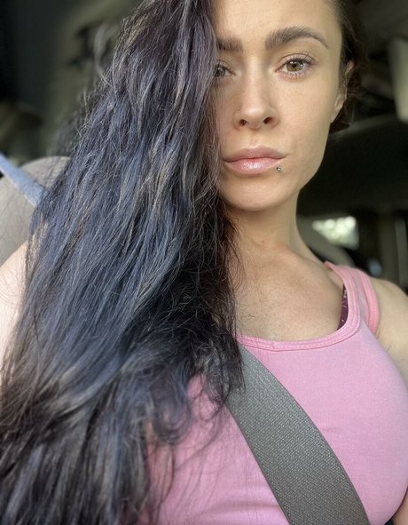 RiahJade nudes model archive