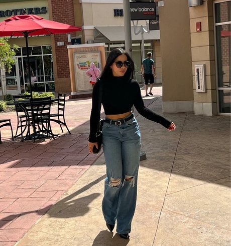 Byadrianna actress images