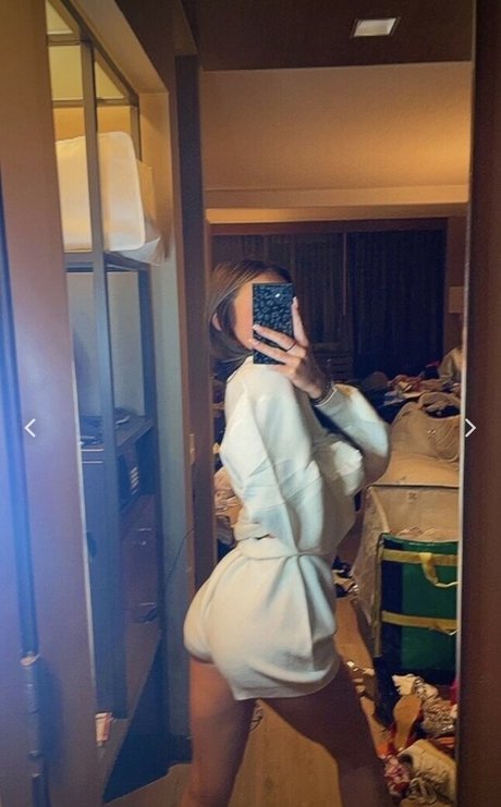 katiekbae model pornographic images