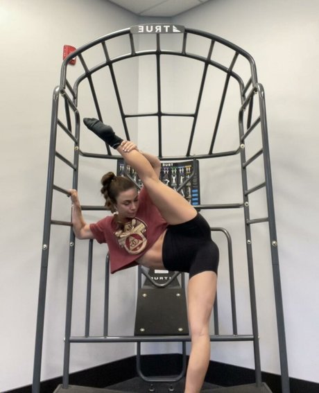 lolamoves free model photo