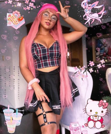 lauratsukii pornstar adult photos