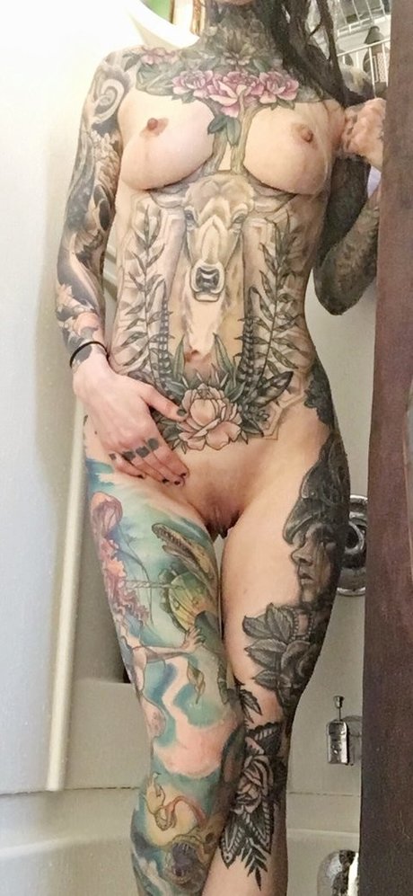 Letsgetforkedup sexy actress pic