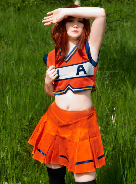 aki puff xxx actress galleries