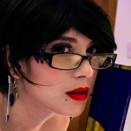 Concrete Beach top actress pics