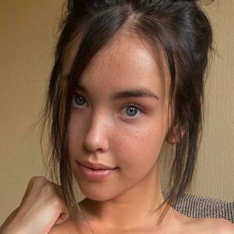 DreamlandAsh best actress galleries