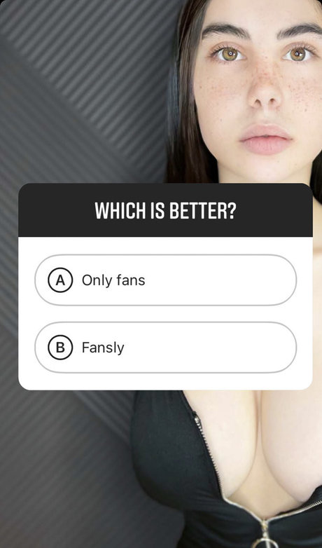 Victoria Hana Novakova sexy pornstar img