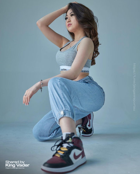 hairy vagina onlyfans hot picture