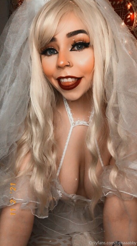 Lenaaabby star exclusive pictures