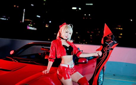 tsikyo nude star pictures