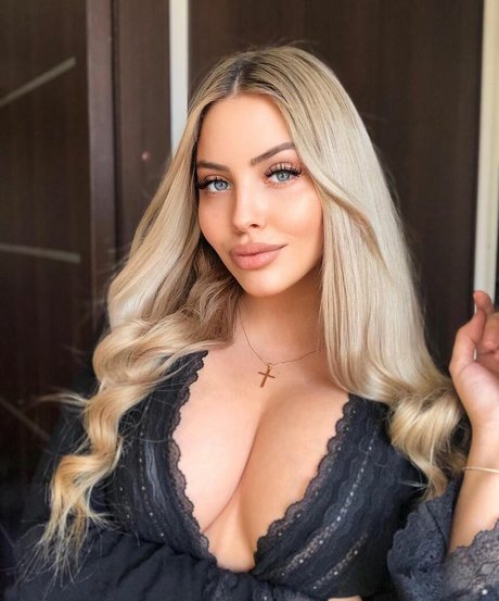 Erika Hevia top actress pic