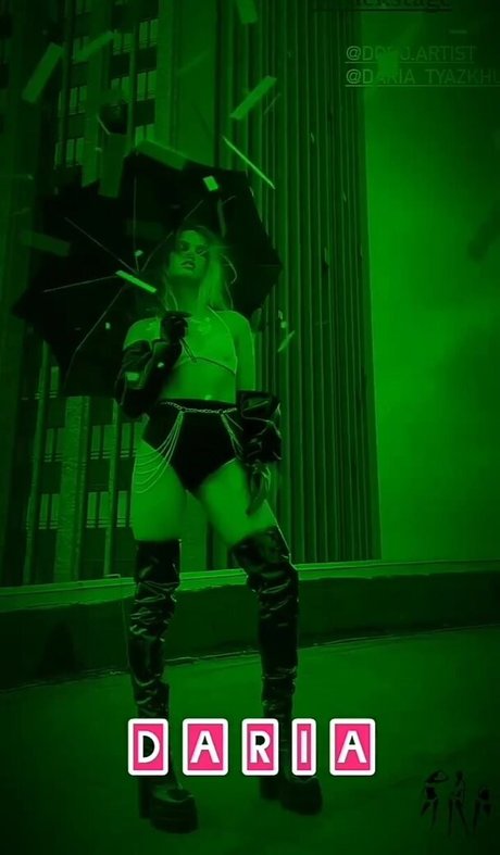Daria Tyazkhun model erotic pics