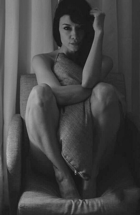 Asra Tin perfect pornstar img