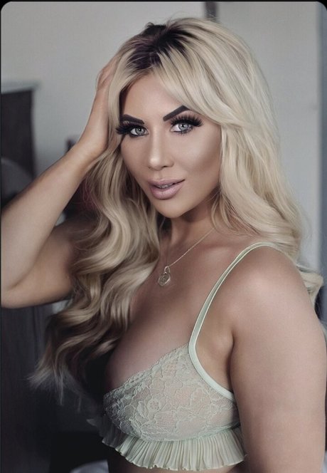 money onlyfans naked img