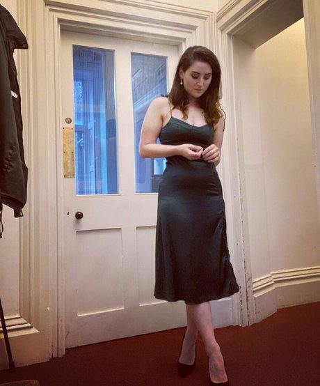 Rebecca Gilliland porn model photo