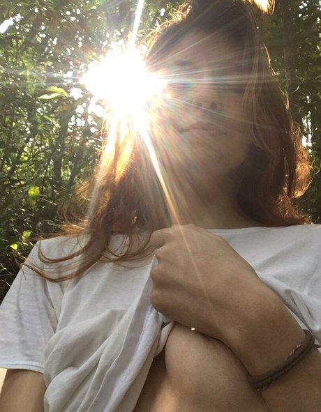 Fada Latina nude model image