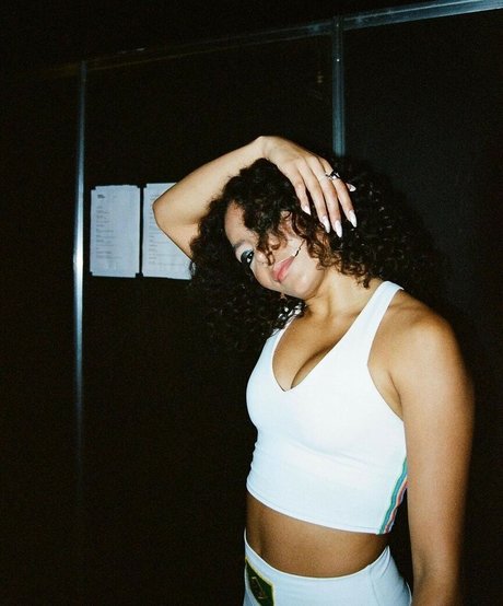 lesbian squirt onlyfans pornographic photos