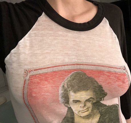 Sarah Silverman sexy model pictures