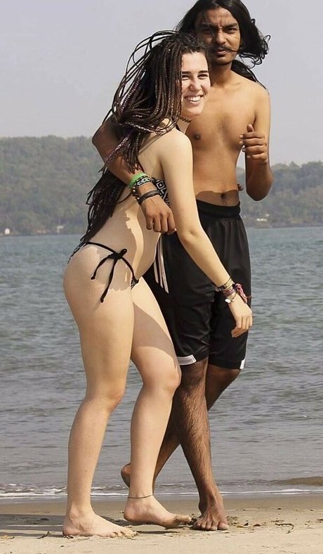 Aysegul Akyuz nice star photos