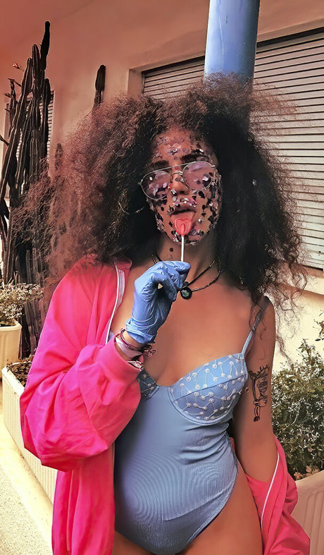 Aysegul Akyuz star photo