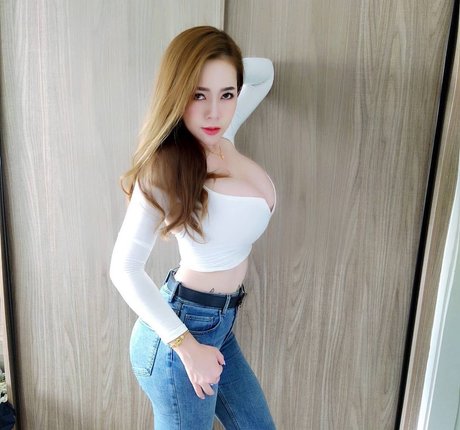 blonde babe onlyfans free xxx gallery