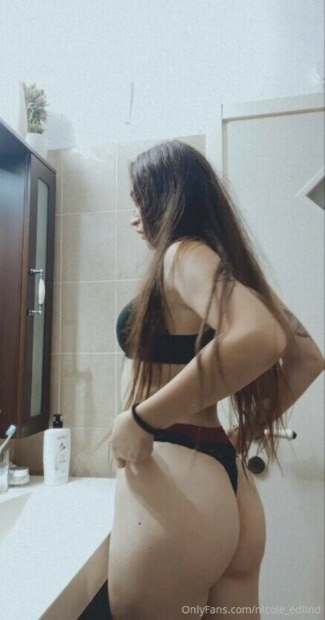 nicole edlind hd model photo